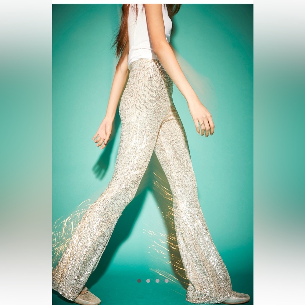 NWOT SHOW ME YOUR MUMU mercury bells pant in platinum silver sequins Size XL